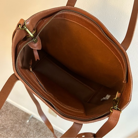Madewell Medium Transport Tote Zip-top Crossbody - Picture 4 of 5